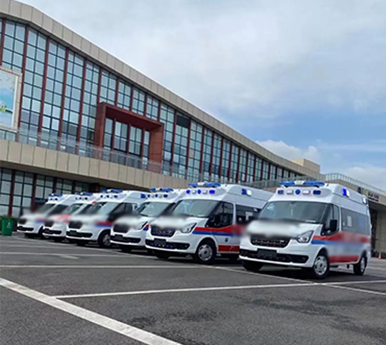 多伦县服务车队展示